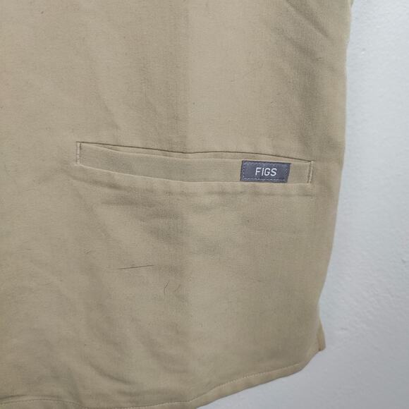 Figs Casma Scrub Top Womens XS Sandstone Tan V-Neck Pockets Short Sleeve 80 - Picture 2 of 7